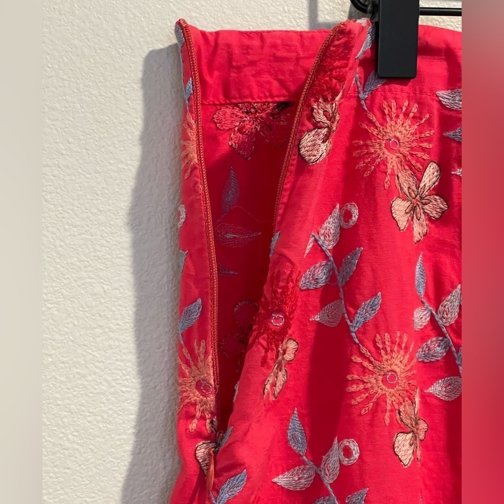 JOHNNY WAS Dark Pink Floral Embroidered Skirt,
Side Zip, Below Knee Length, L - Picture 12 of 13